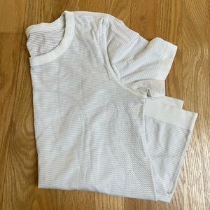 White Lululemon Swiftly Tech-Short sleeve top